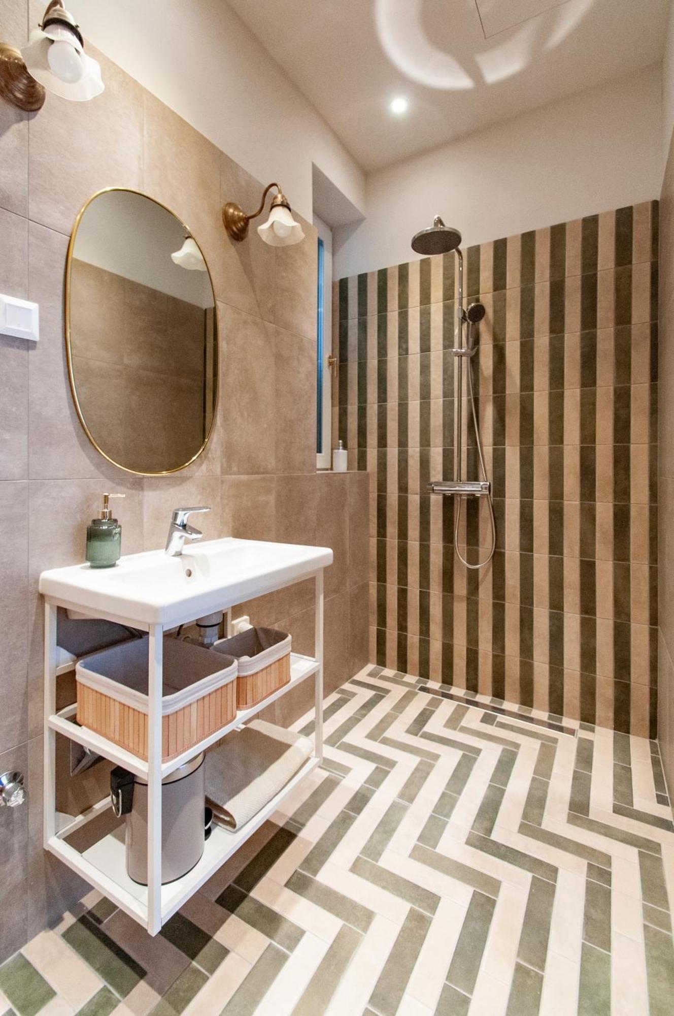 Spacious Family Suite Along River Side, In The Heart Of Buda Budapest Bagian luar foto