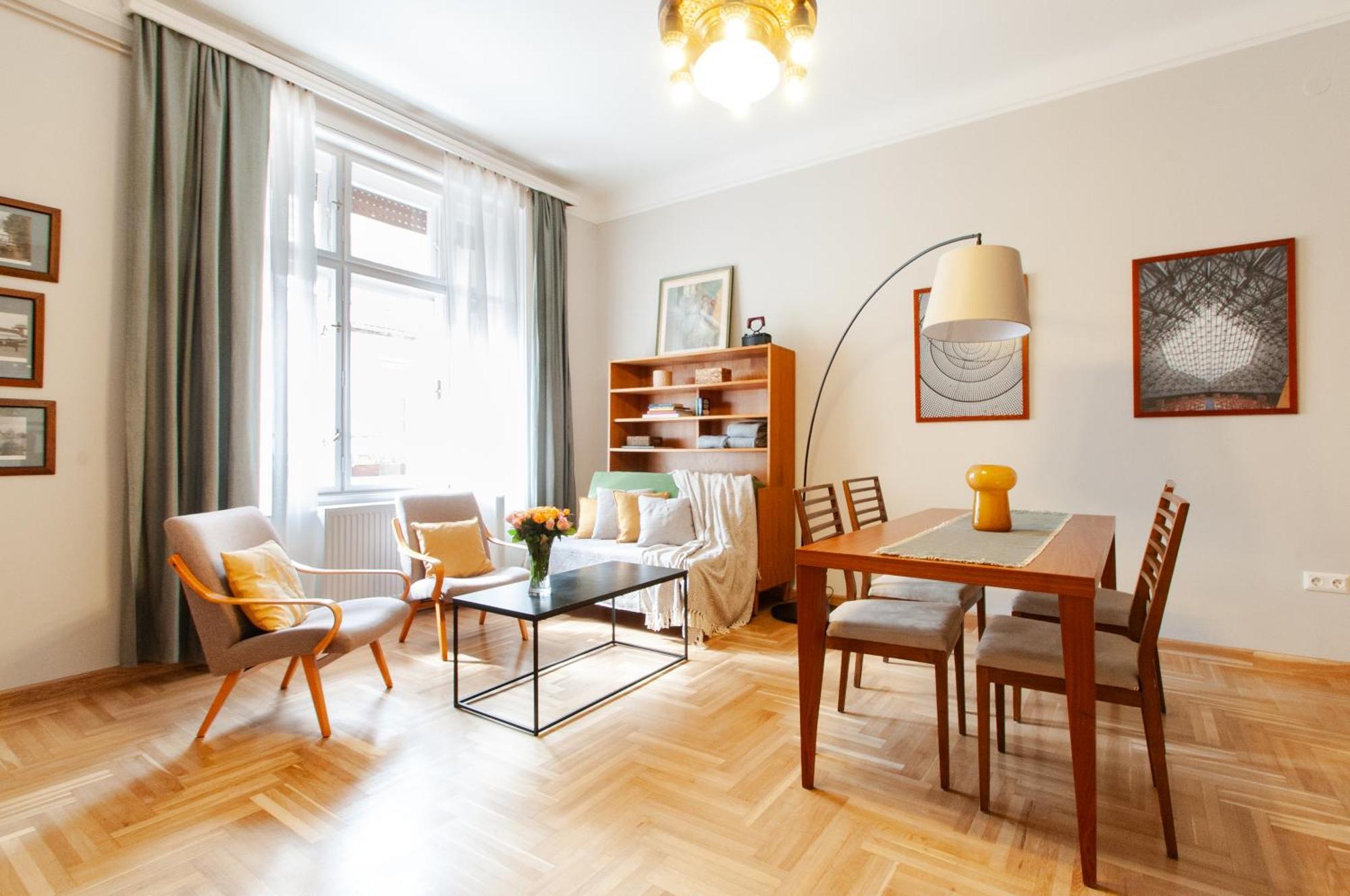 Spacious Family Suite Along River Side, In The Heart Of Buda Budapest Bagian luar foto